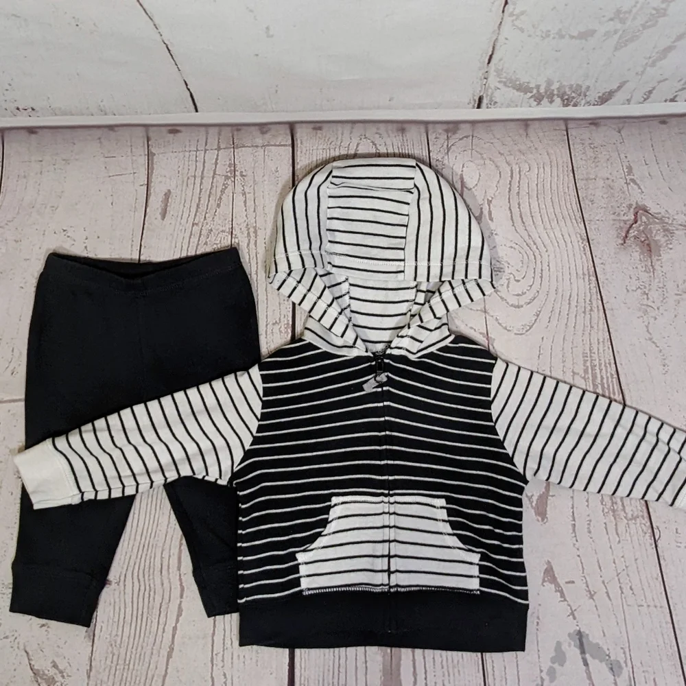 CARTER'S Hoodie Sweatshirt and Pants